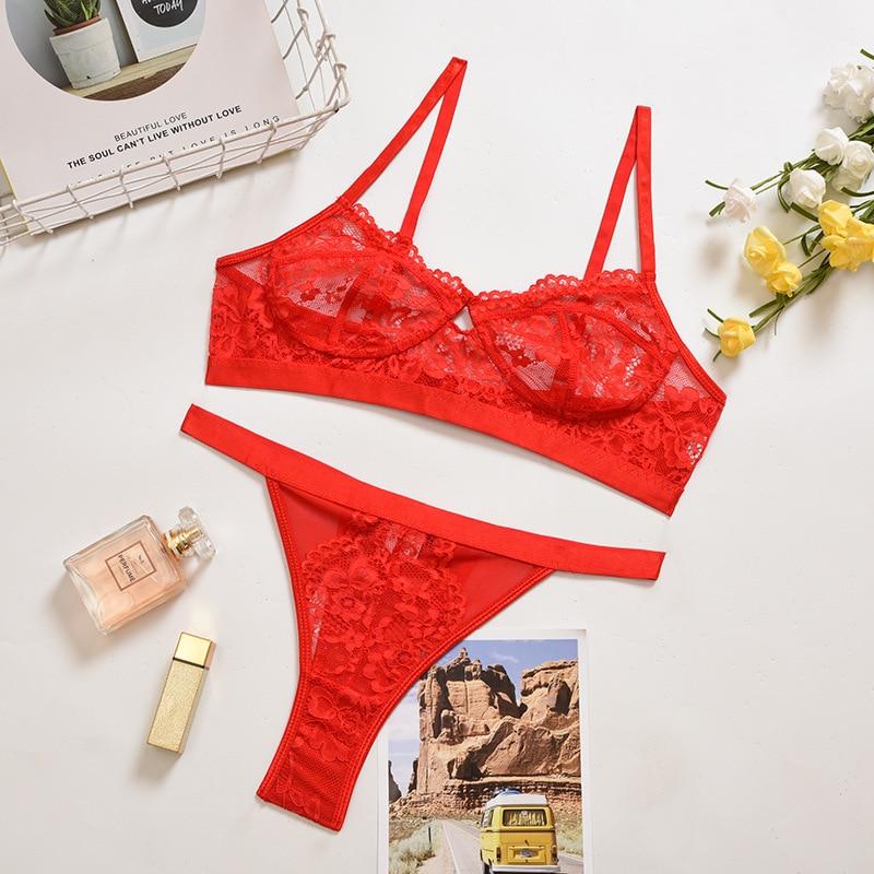 INTIMATE LINGERIE SET